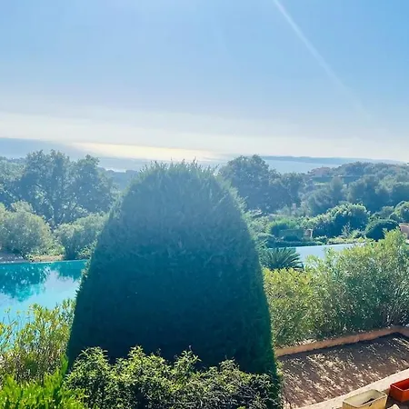 Holiday home Mazet Moderne, Vue Mer, Clim, Piscine